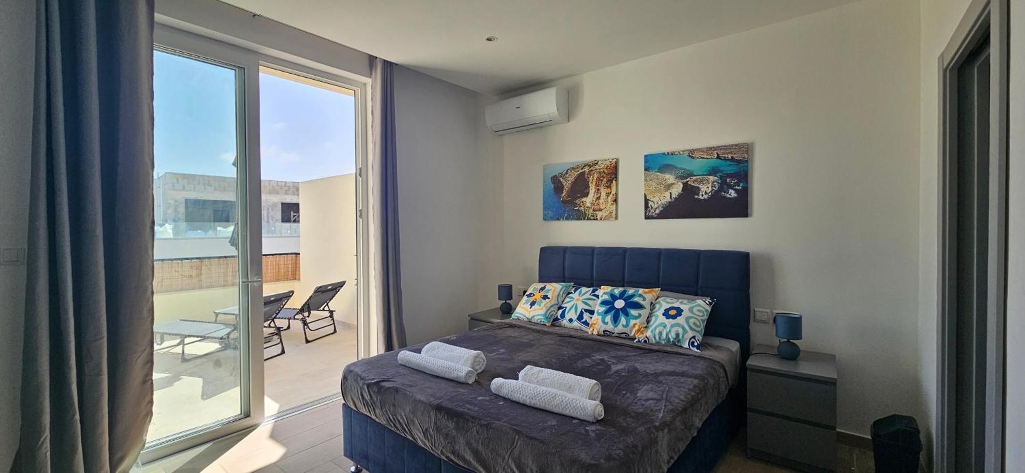 Апартаменты Sea Breeze Penthouse And Terrace Qawra St Paul'S Bay Сент-Полс-Бей Экстерьер фото