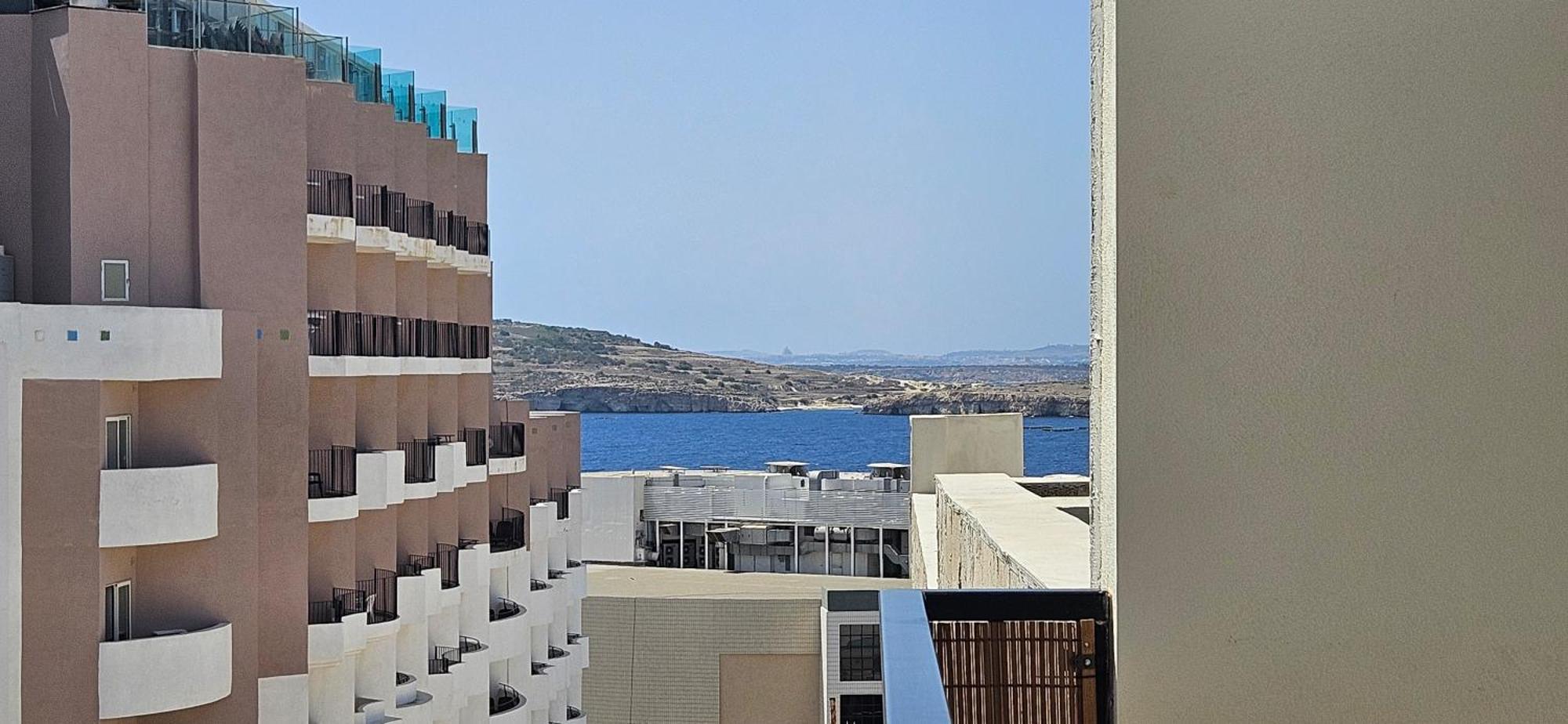 Апартаменты Sea Breeze Penthouse And Terrace Qawra St Paul'S Bay Сент-Полс-Бей Экстерьер фото