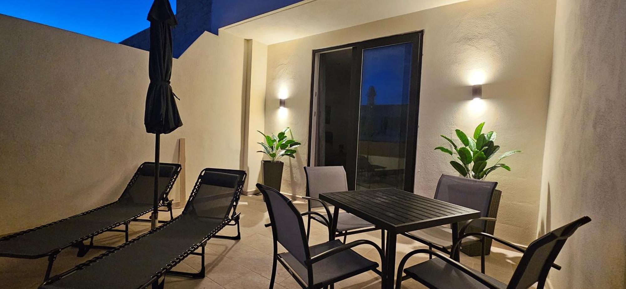 Апартаменты Sea Breeze Penthouse And Terrace Qawra St Paul'S Bay Сент-Полс-Бей Экстерьер фото